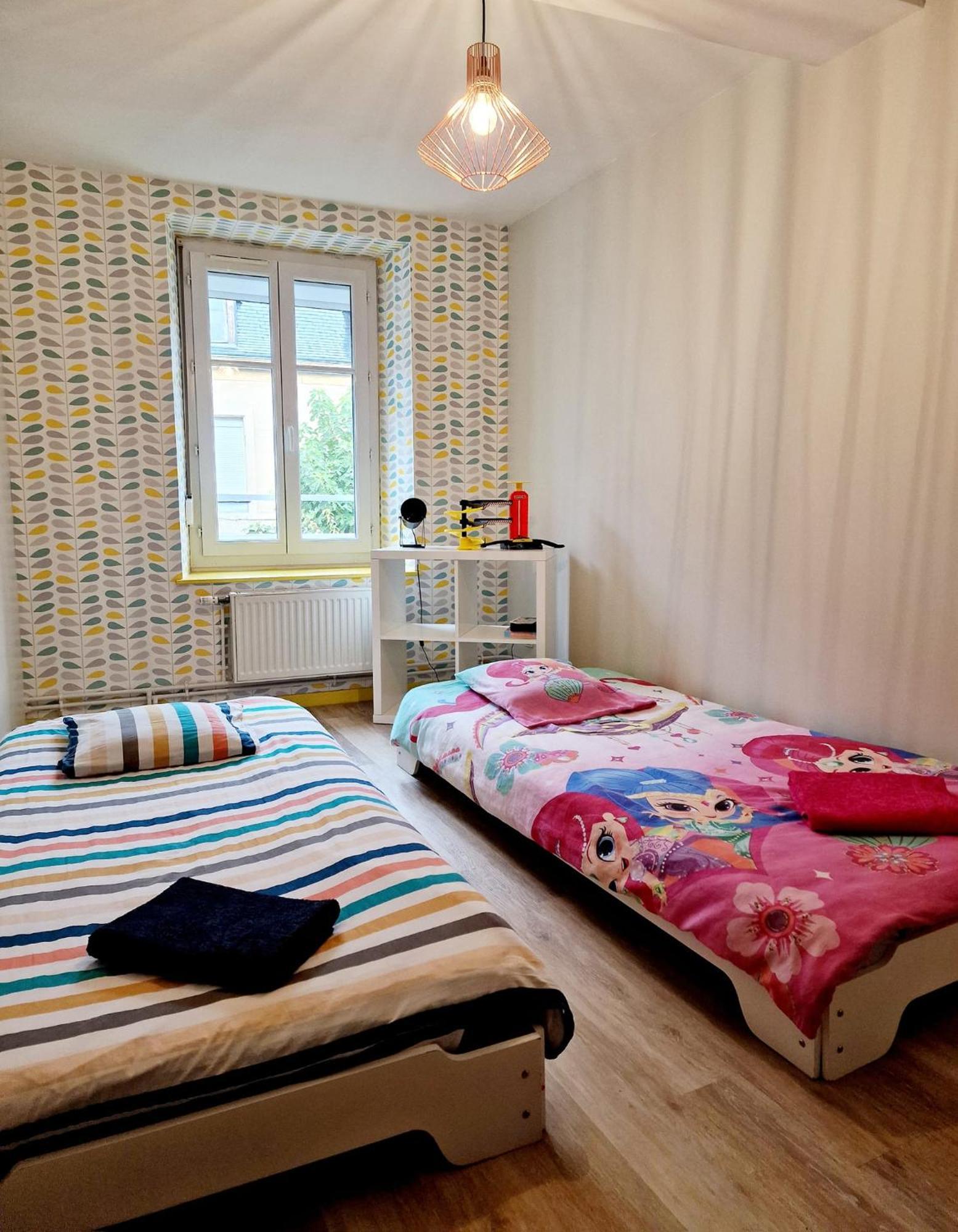 Gite De Vac'S Et D'Affaires A Monthermé Exteriör bild
